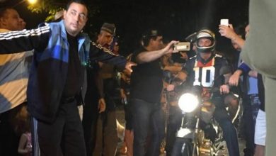 Photo of Bolsonaro passeia de moto por cidade do litoral de São Paulo em feriado de descanso