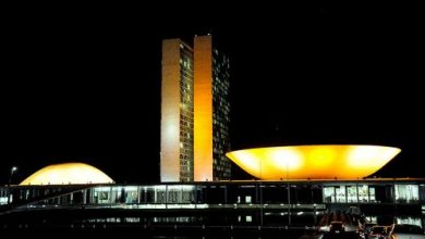 Photo of Cúpulas do Congresso são iluminadas de amarelo em apoio à prevenção do suicídio