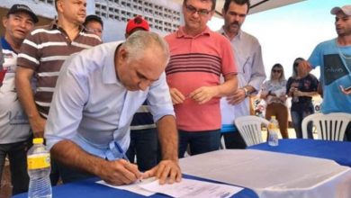 Photo of Prefeito Divaldo Dantas assina ordem de serviço para conclusão de Matadouro Público