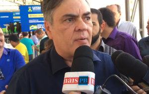 Photo of Cássio comparece a evento em CG e é saudado por Bolsonaro e pelo público