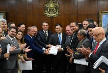 Photo of Nova proposta de Bolsonaro pode acabar com 7 municípios do Vale:  Santana de Mangueira, Pedra Branca, Santa Inês, Catingueira, Emas, Serra Grande e Curral Velho.