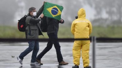 Photo of Brasileiros que estavam na China chegam ao Brasil