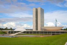 Photo of Congresso decreta luto oficial por 10 mil mortes de covid-19 no Brasil