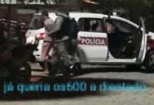 Photo of Homem é preso na fila do Auxílio Emergencial com pistola na cintura, em Itaporanga50120