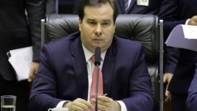 Photo of Após desembarque do DEM, Rodrigo Maia diz a aliados que deve deixar partido