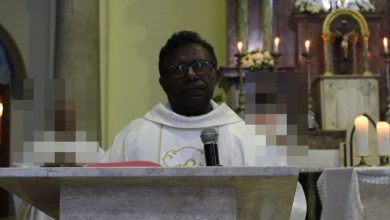 Photo of Padre larga batina para se casar, em Itaporanga