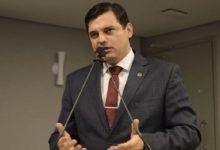 Photo of Em Requerimento, Taciano Diniz pede maior fiscalização ao Governo da PB na vacinação contra Covid-19