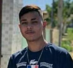 Photo of Jovem morre no centro da cidade de Piancó em uma batida de motocicleta contra uma viatura da PM; a cidade está em choque