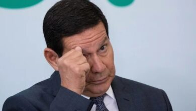 Photo of ‘Se for provado, tem meu total apoio’, diz Mourão, sobre impeachment de ministros do STF