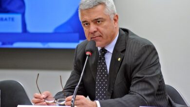 Photo of Com Covid-19, senador Major Olímpio é transferido para UTI de hospital em SP