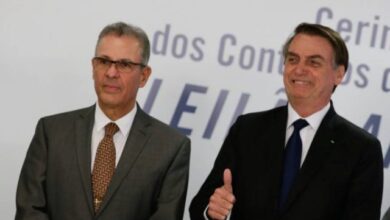 Photo of Bolsonaro agradece título de “personalidade do ano” pela Times: “Votaram bem”