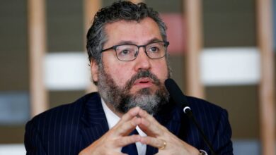 Photo of Ernesto Araújo pede demissão do cargo de ministro das Relações Exteriores
