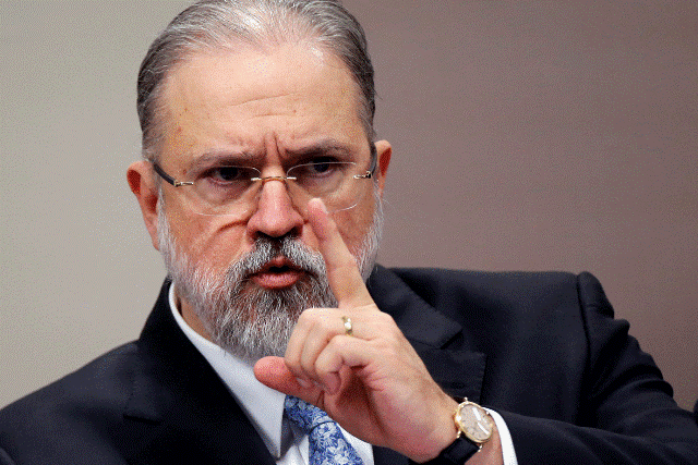 Photo of Aras vai se aposentar da PGR, caso não seja escolhido por Lula