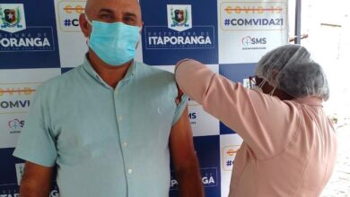 Photo of Prefeito de Itaporanga toma a primeira dose da vacina contra a Covid-19