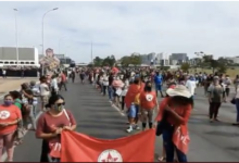 Photo of Manifestação contra Bolsonaro fracassa em Brasília (DF)