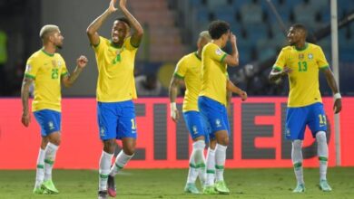 Photo of Jogadores de Vasco e Flamengo são convocados à seleção de última hora