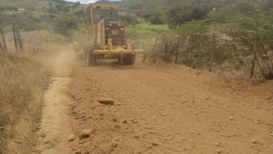 Photo of Prefeitura de Itaporanga realiza manutenção das estradas rurais por meio da secretaria da agricultura