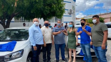 Photo of ASSISTA; Prefeito de Itaporanga Divaldo Dantas entrega quatro novos carros para a saúde e secretaria de  gabinete