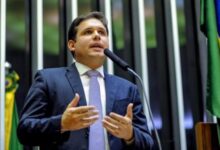 Photo of Hugo Mota é o único deputado paraibano a votar favorável a privatização dos Correios