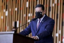 Photo of Mourão comemora queda de queimadas na Amazônia em 2021: “Luta diária”