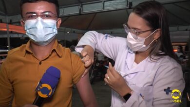Photo of Jornalista supera aicmofobia e toma primeira dose de vacina contra Covid-19