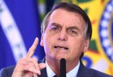Photo of Bolsonaro cita ‘operações intimidatórias’ e afirma que Moraes e Barroso praticam ‘ditadura da toga’