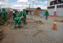 Photo of Prefeitura de Itaporanga dá continuidade a  operação de limpeza e manuntenção das ruas  na cidade