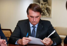 Photo of Bolsonaro admite se vacinar se imunizante for ‘produzido pelo governo’