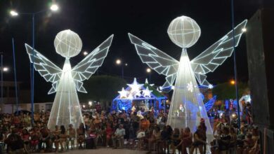 Photo of Multidão se encanta com a  festa do Natal na praça Matriz de Itaporanga
