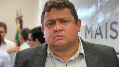 Photo of Wallber insinua que Julian Lemos anda armado sem ter porte e ameaça prendê-lo