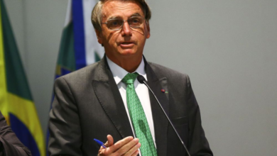 Photo of Bolsonaro regulamenta auxílio gás e Programa Alimenta Brasil