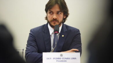 Photo of Pedro Cunha Lima registra candidatura ao governo do Estado