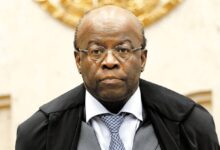 Photo of Ex-ministro do STF Joaquim Barbosa anuncia desfiliação do PSB