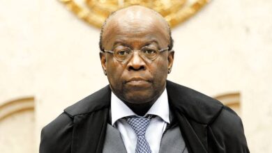 Photo of Ex-ministro do STF Joaquim Barbosa anuncia desfiliação do PSB