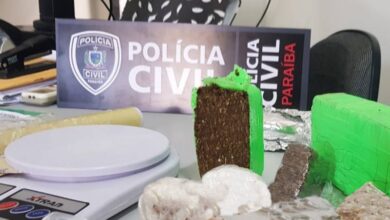 Photo of Polícia prende mulheres por tráfico de drogas em Coremas