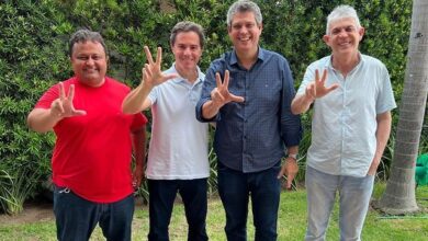 Photo of Veneziano e Ricardo lançam candidaturas ao Governo e ao Senado na segunda