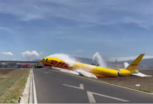 Photo of Vídeo: Avião da DHL derrapa durante pouso e se parte em dois na Costa Rica