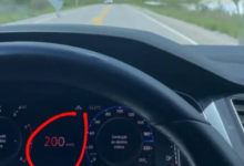 Photo of Prefeito posta vídeo dirigindo a mais de 200 km/h em rodovia da Paraíba