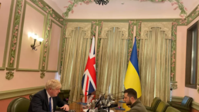 Photo of Boris Johnson faz visita surpresa a Kiev e se reúne com Zelensky; líder britânico promete aumentar sanções à Rússia