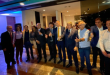 Photo of João Azevêdo reúne prefeitos e aliados durante jantar em Brasília