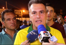 Photo of Em Itaporanga Montado em jegue, Sérgio Queiroz faz paródia com pré-candidaturas adversárias ao Senado; veja o vídeo