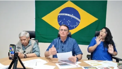 Photo of Em JP, Bolsonaro refuta tese ‘de que dará golpe’, ironiza Lula e critica Barroso