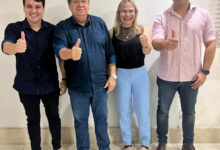 Photo of Após audiência com João Azevedo, Prefeito de Piancó dá ultimato ao seu vice “Ou vota em João, ou rompe”
