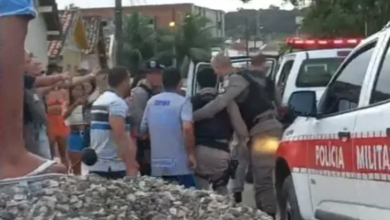 Photo of Policiais são presos com sintomas de embriaguez após acidente com viatura