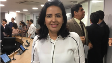 Photo of Irmã confirma Pollyana candidata ao Senado na chapa de João; Barão, esposo de Pollyana, será candidato a deputado estadual