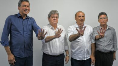 Photo of Prefeito de Itaporanga  reafirma apoio a João Azevêdo agradecendo obras do estado no município