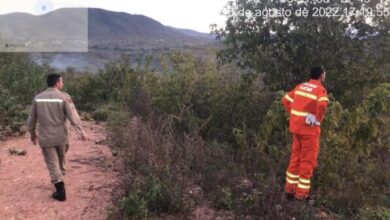 Photo of Caseiro evita alastramento de incêndio na zona rural de Aguiar no Vale do Piancó