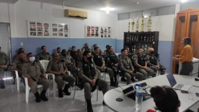 Photo of Policias militares participam de palestra sobre violência contra mulher em Itaporanga