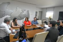 Photo of João Azevêdo se reúne com representantes da Enfermagem e garante pagamento do piso da categoria