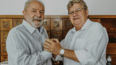 Photo of João se reúne com Lula e provoca Pedro: “Não fico em cima do muro”